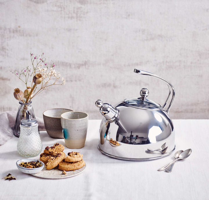 BEKA whistling kettle MELBOURNE mirror finish stainless steel 2,5 L