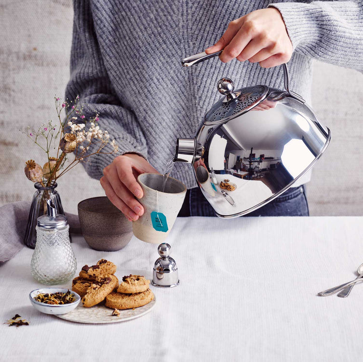BEKA whistling kettle MELBOURNE mirror finish stainless steel 2,5 L