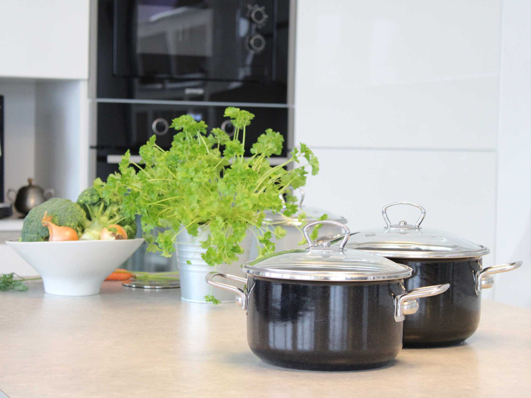 BELIS Stahl-Emaille Kochtopf PREMIUM 16 cm SCHWARZ