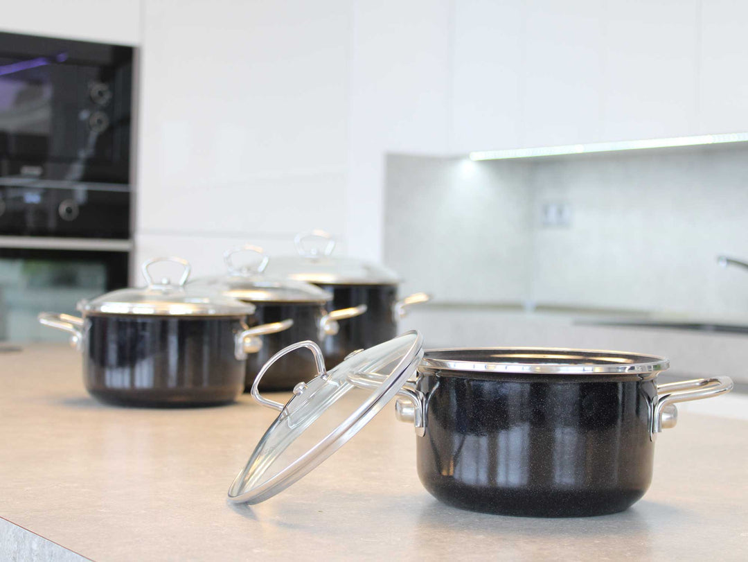 BELIS Stahl-Emaille Kochtopf PREMIUM 20 cm SCHWARZ