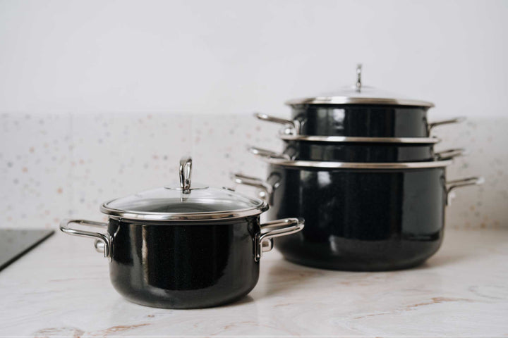 BELIS Stahl-Emaille Kochtopf PREMIUM 24 cm SCHWARZ