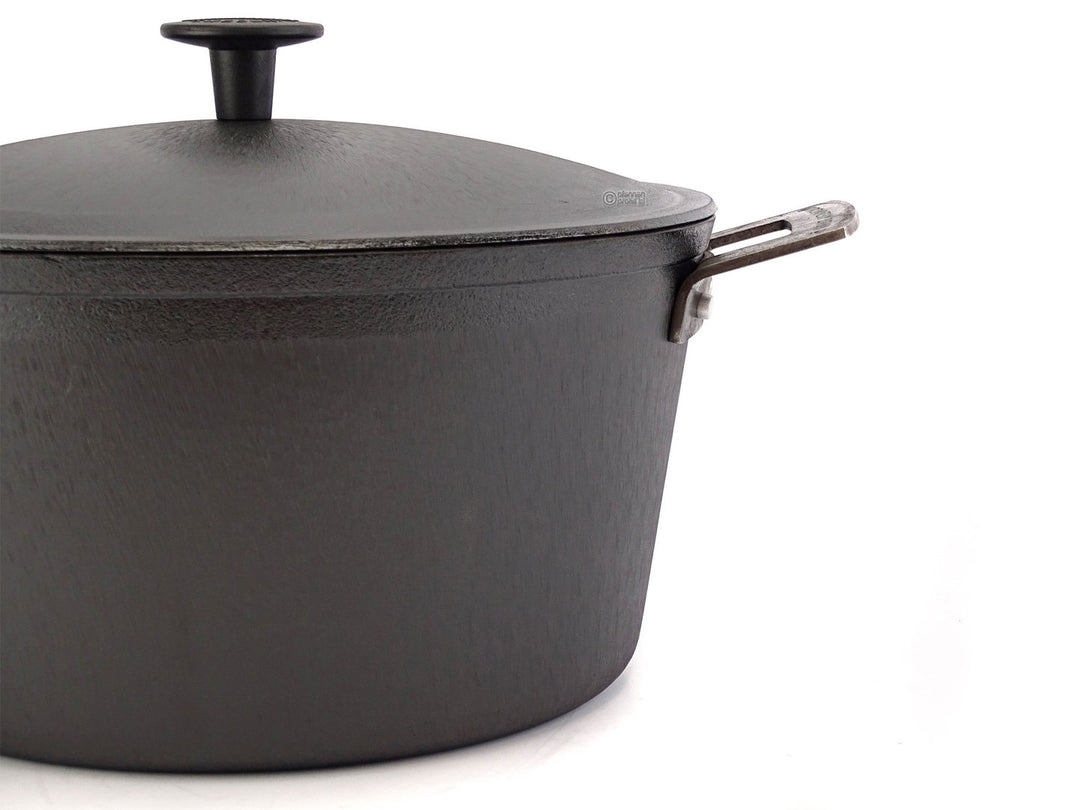 RONNEBY BRUK Gusseisen Bräter rund ULTRA LIGHT PROFESSIONAL 28 cm, schon eingebrannt