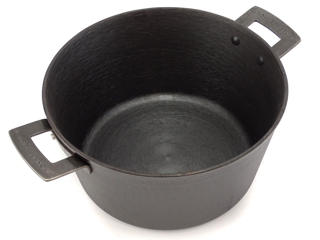 RONNEBY BRUK Gusseisen Bräter rund ULTRA LIGHT PROFESSIONAL 28 cm, schon eingebrannt