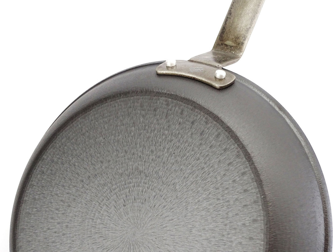 RONNEBY BRUK Gusseisen Bratpfanne ULTRA LIGHT PROFESSIONAL 28 cm, schon eingebrannt