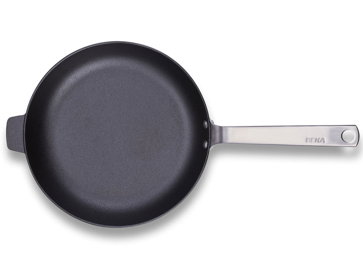 BEKA cast iron pan STARK 28 cm with stainless steel handle, pre-seasoned 