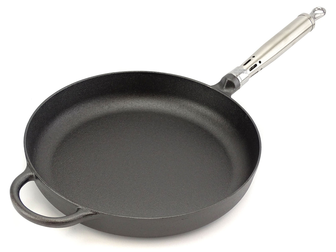 RONNEBY BRUK cast iron pan MAESTRO 28 cm with stainless steel handle, matching glass lid and trivet