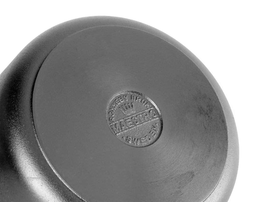 RONNEBY BRUK casserole en fonte 3 litres MAESTRO 24 cm, pré-culottée 