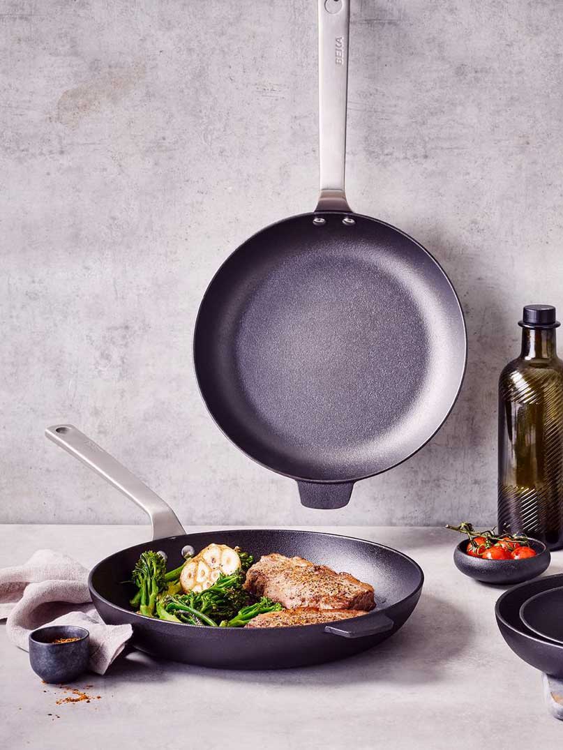 Pure Titanium Wok,Kitchen Cookware,Uncoated Non-stick Pan Frying