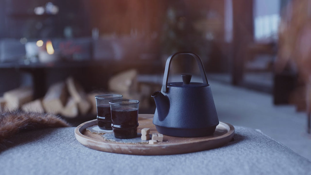 BEKA cast iron teapot SAGA 1.2 L INDIGO BLUE with tea strainer