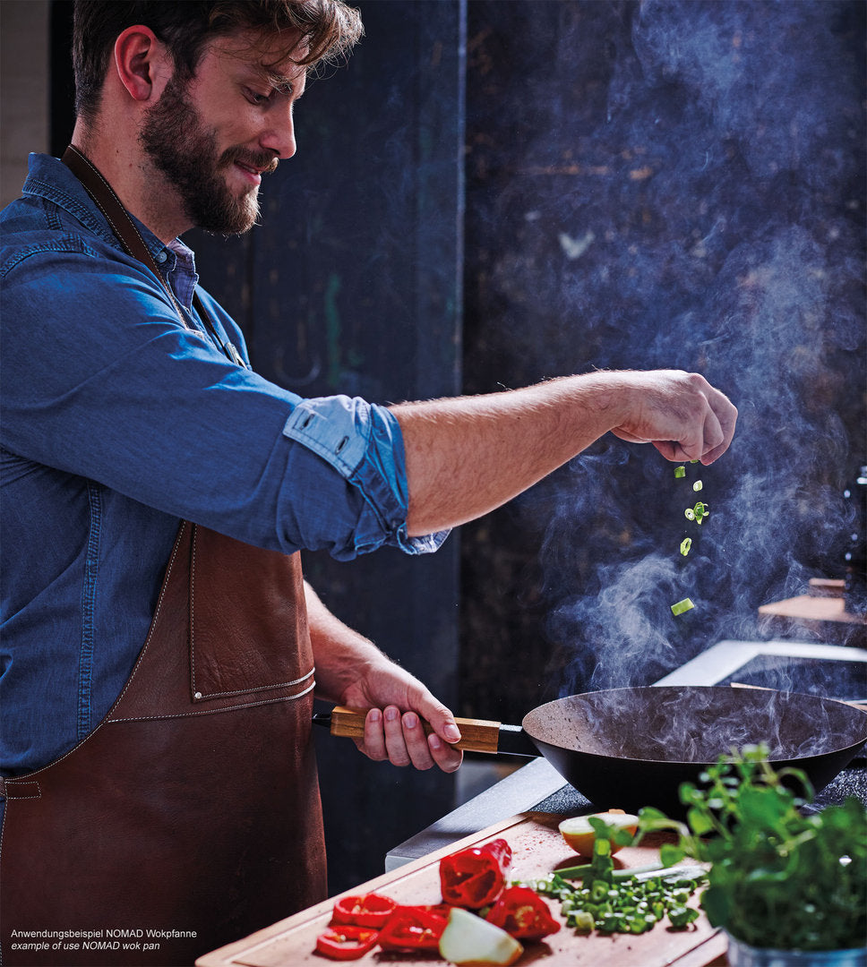 BEKA Wokpfanne NOMAD Carbonstahl Wok mit Akazienholzgriff