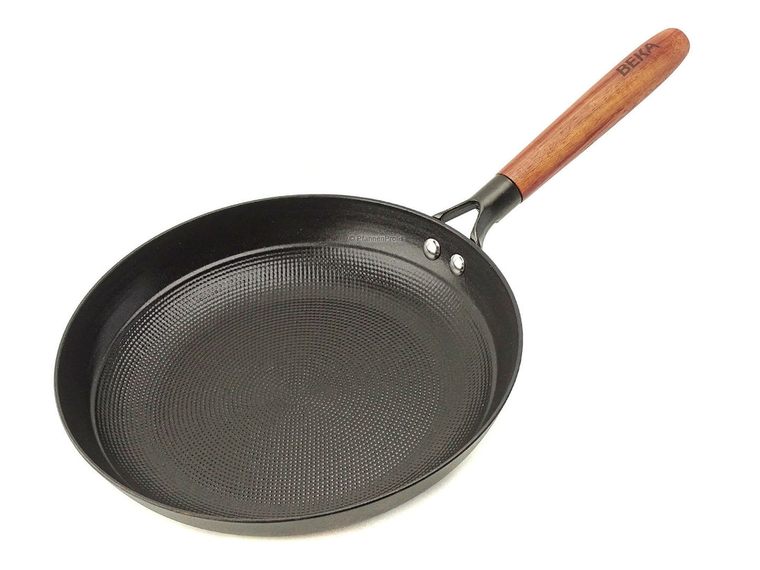cast iron pan ceramic coating 28 cm wooden handle –