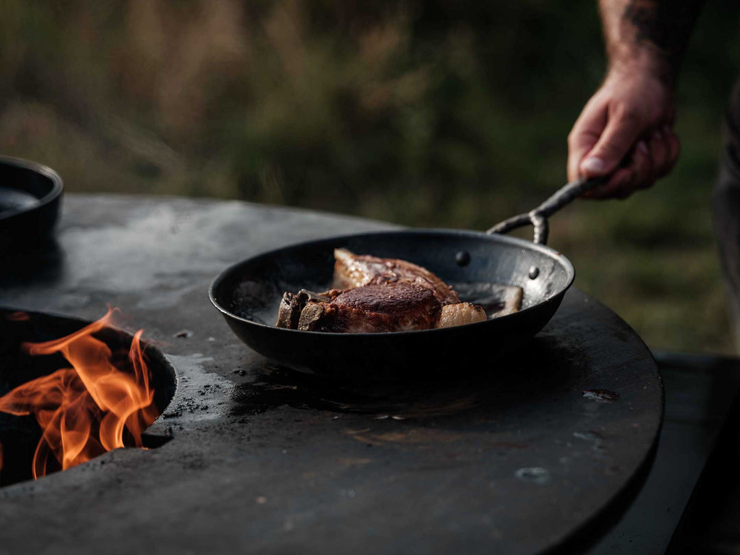 BEKA iron skillet ARTIST 28 cm carbon steel frying pan, already pre-seasoned